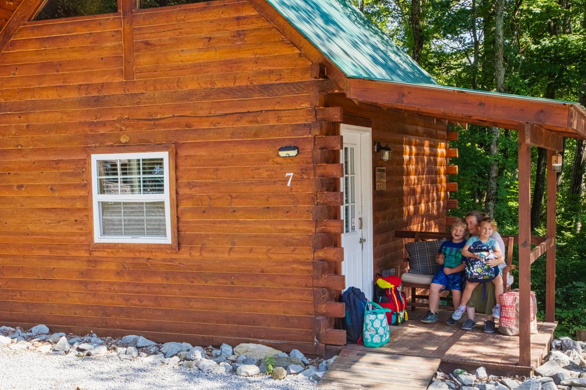 Kozy Haven Log Cabin Rentals Columbia ภายนอก รูปภาพ