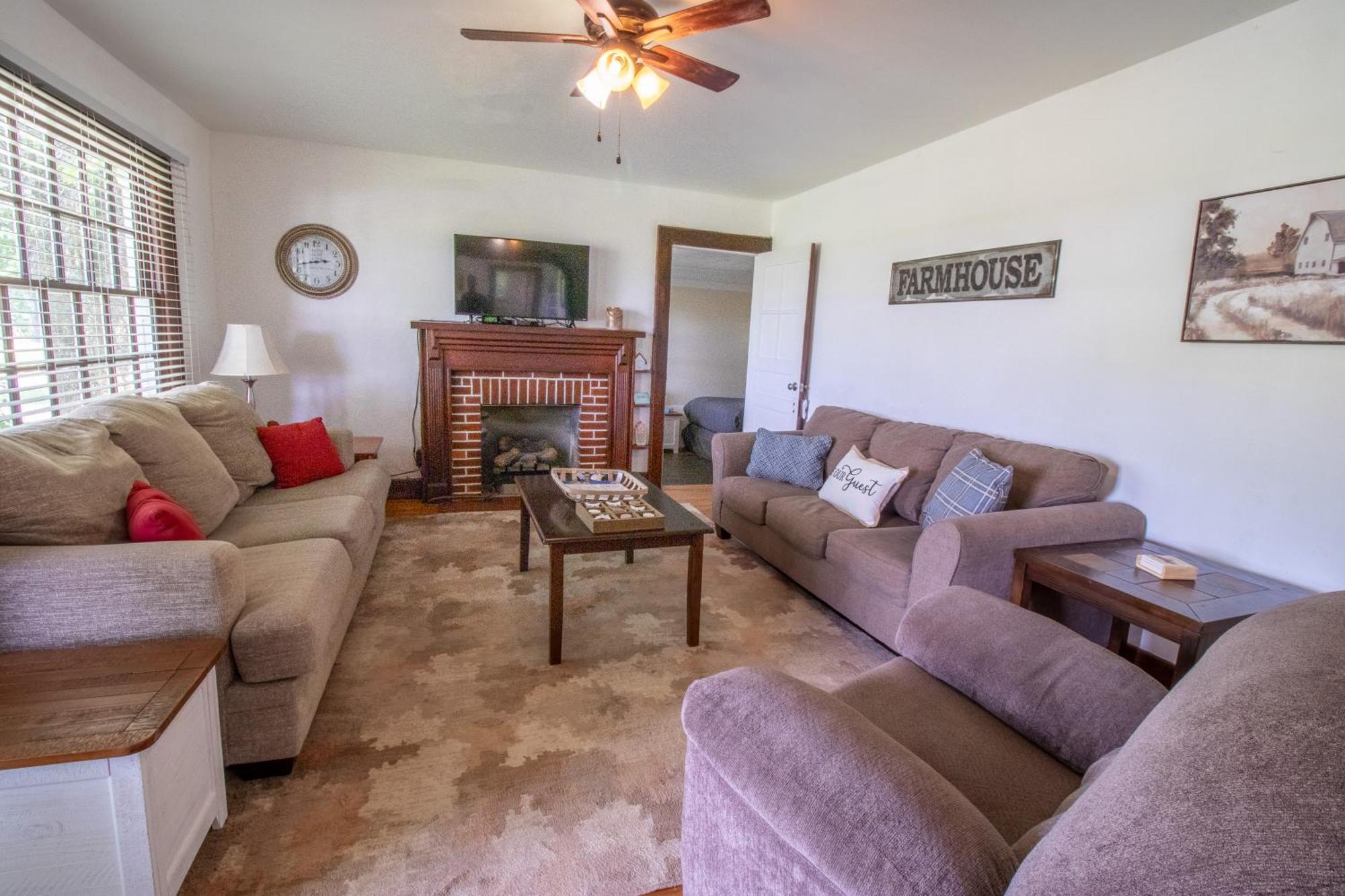 Kozy Haven Log Cabin Rentals Columbia ภายนอก รูปภาพ