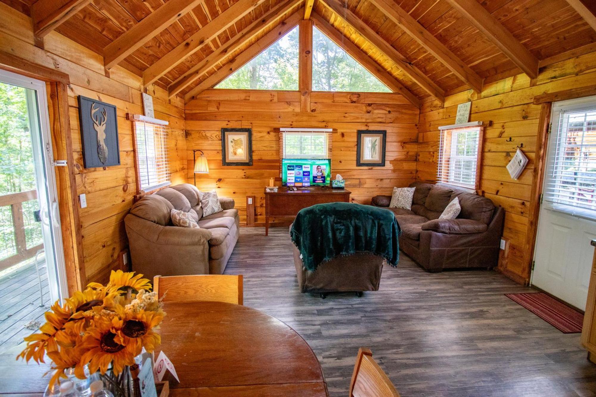 Kozy Haven Log Cabin Rentals Columbia ภายนอก รูปภาพ